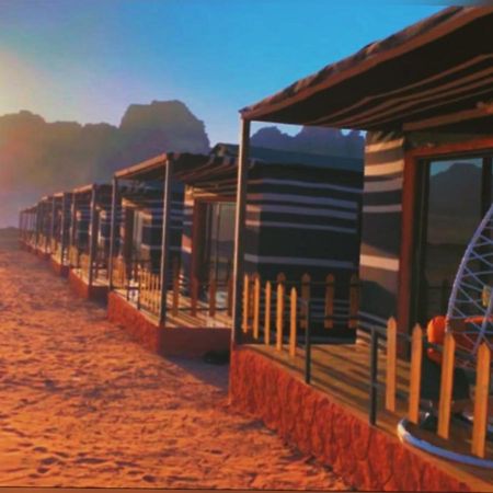 Royal Luxury Camp Hotel Wadi Rum Exterior photo