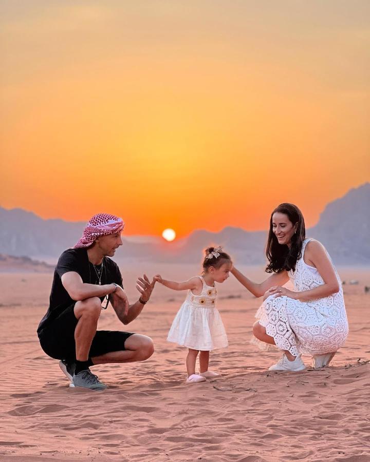 Royal Luxury Camp Hotel Wadi Rum Exterior photo