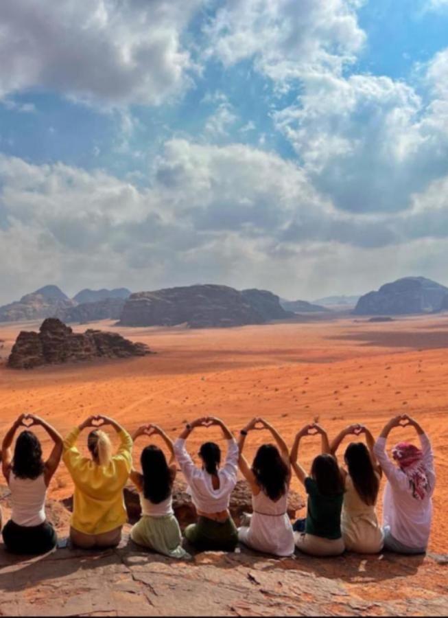 Royal Luxury Camp Hotel Wadi Rum Exterior photo