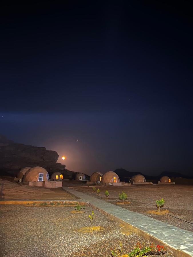 Royal Luxury Camp Hotel Wadi Rum Exterior photo