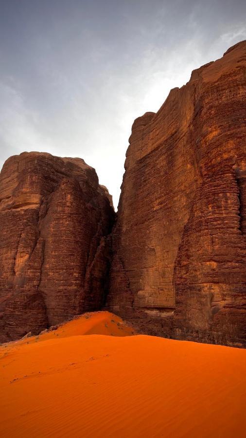 Royal Luxury Camp Hotel Wadi Rum Exterior photo
