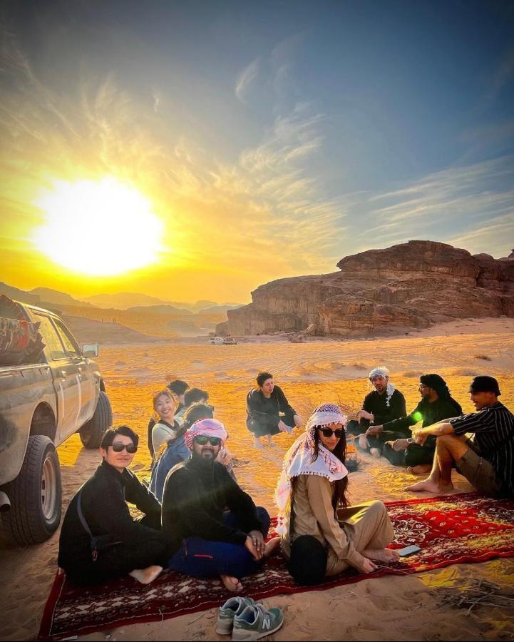 Royal Luxury Camp Hotel Wadi Rum Exterior photo