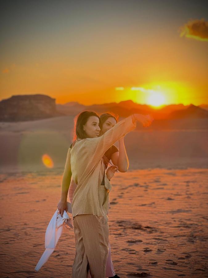 Royal Luxury Camp Hotel Wadi Rum Exterior photo